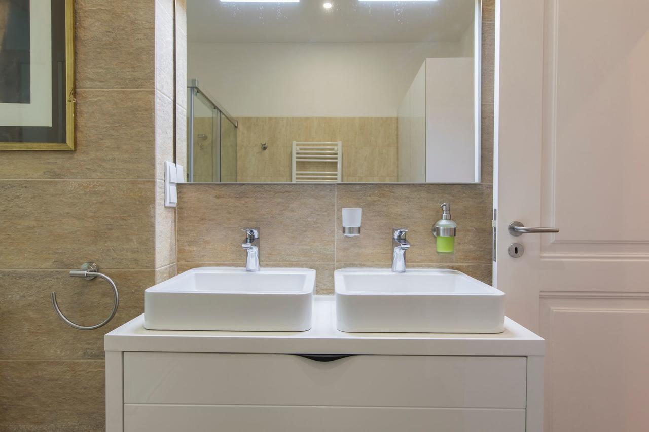 Lovelystay - Comfortable Apartment With River Views Lisbon Bagian luar foto
