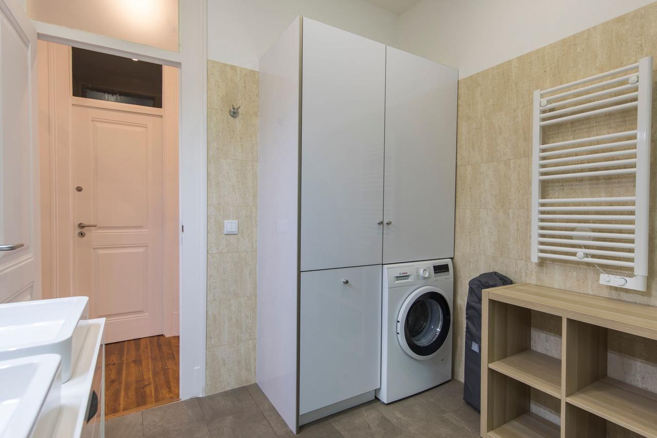 Lovelystay - Comfortable Apartment With River Views Lisbon Bagian luar foto
