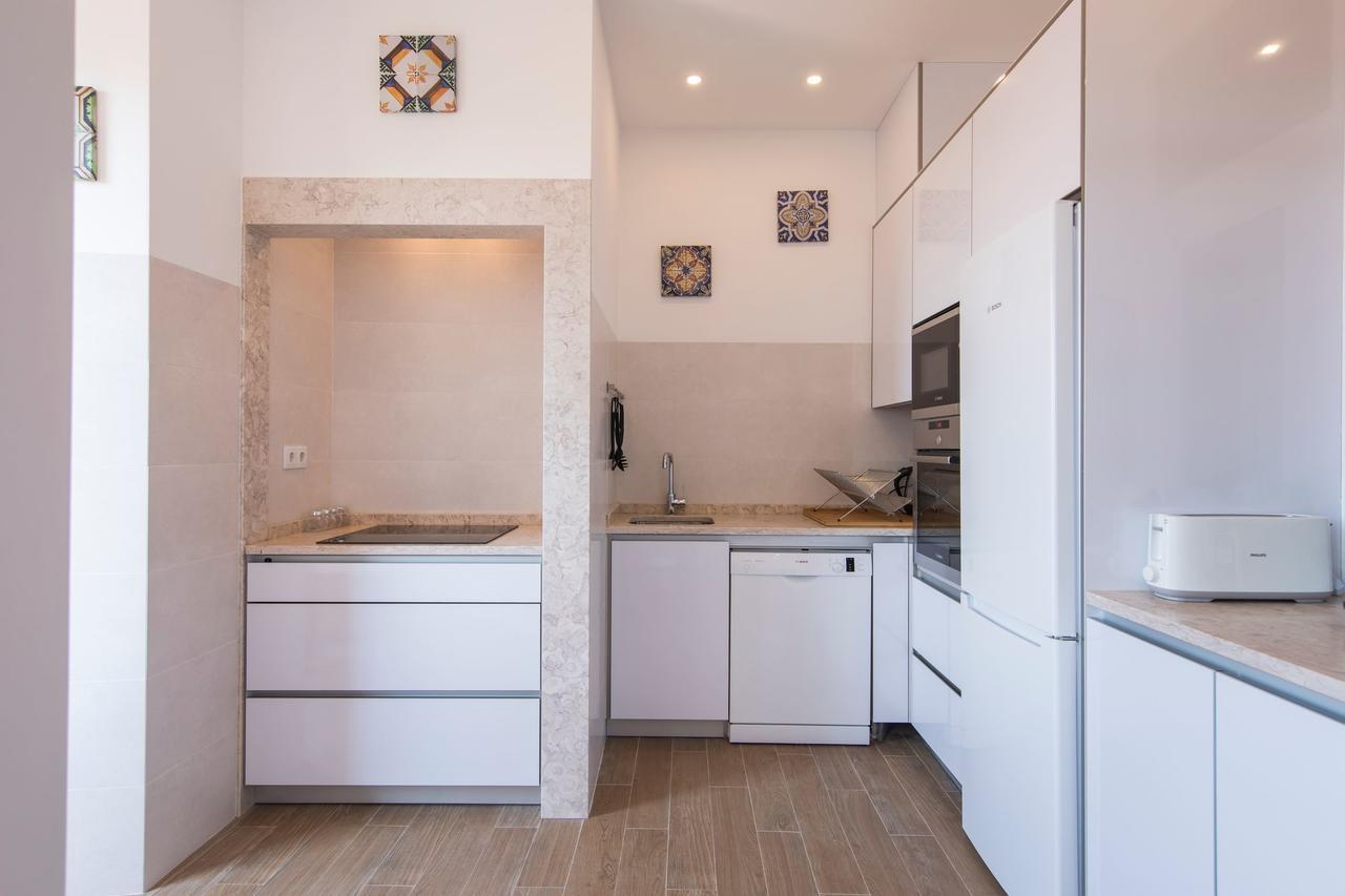 Lovelystay - Comfortable Apartment With River Views Lisbon Bagian luar foto