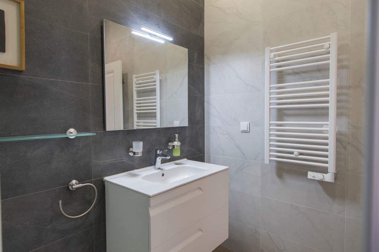 Lovelystay - Comfortable Apartment With River Views Lisbon Bagian luar foto